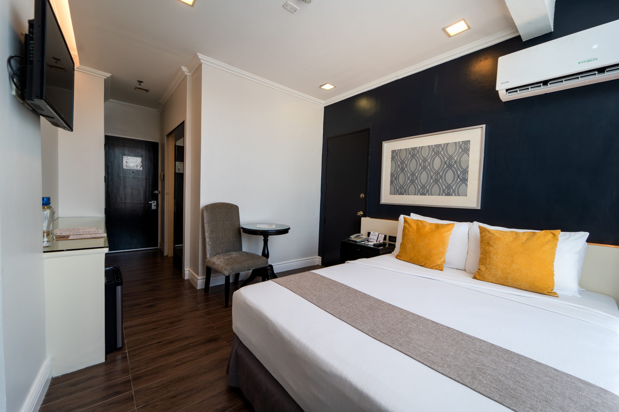 SUPERIOR ROOM BIG BED (1)